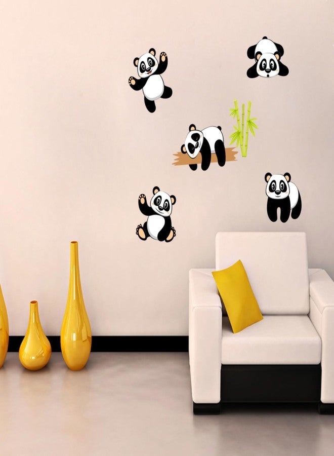 Sticker Studio ملصق حائط من الفينيل PVC بتصميم عائلة الباندا اللطيفة من ستيكر ستوديو، مثالي لتزيين المنزل - مناسب لغرفة المعيشة، غرفة النوم، الردهة، غرفة الأطفال، غرفة اللعب (المقاس: 58 سم × 48 سم) (مجموعة الباندا) - Image 1